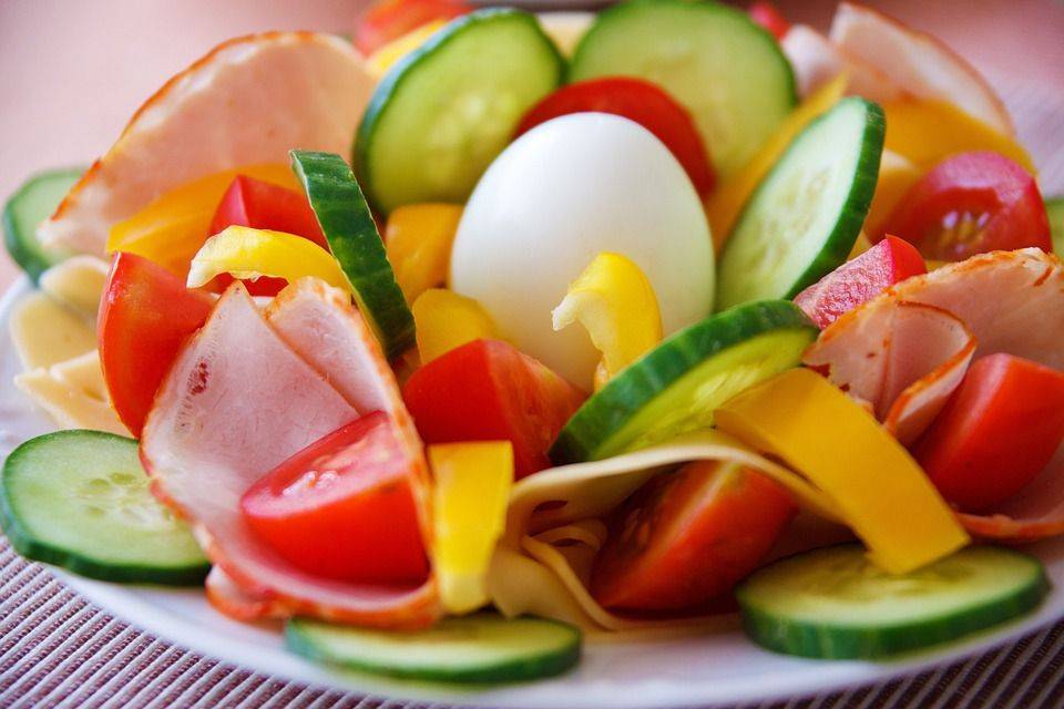 Une image contenant alimentation, fruit, tranché, arrangé